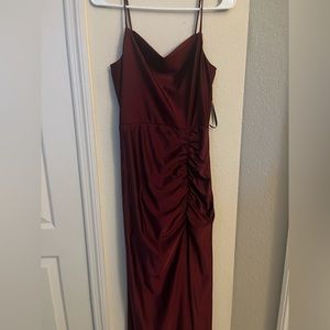 Sexy Red dress, with one leg opening. It adjust perfect to your body.